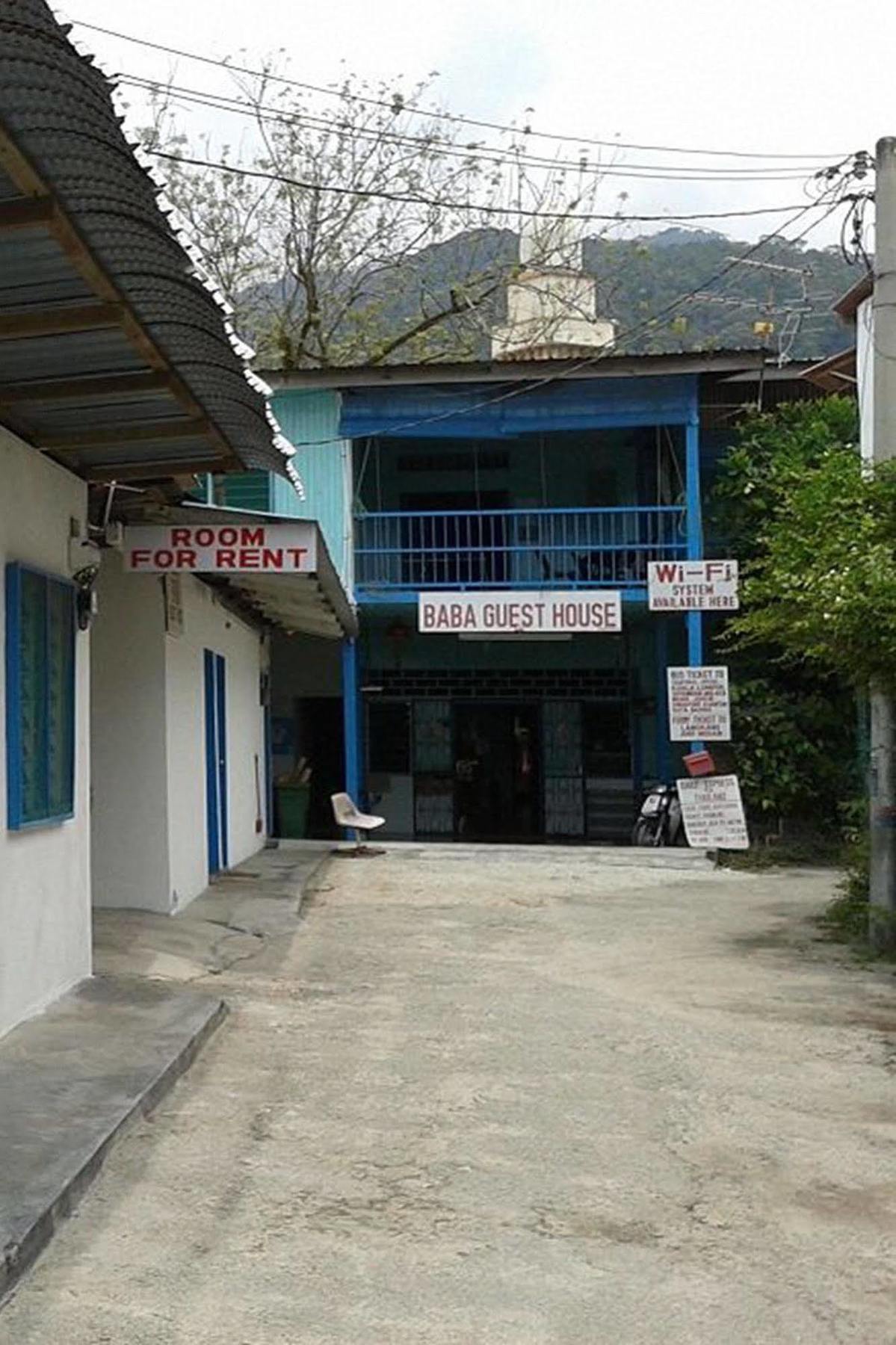 Baba'S Guest House By The Sea Бату Феринги Екстериор снимка